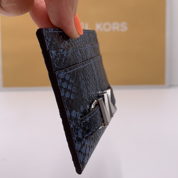 MICHAEL KORS Reed Large Snakeskin Python Patter Card Holder Case Denim NWT - Picture 7 of 8